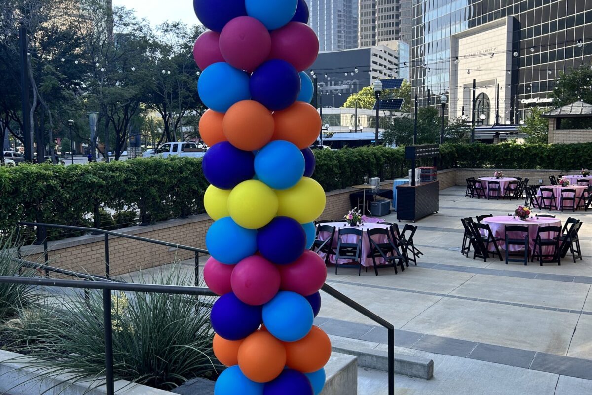 Indoors or Outdoors we make an statement for your event.